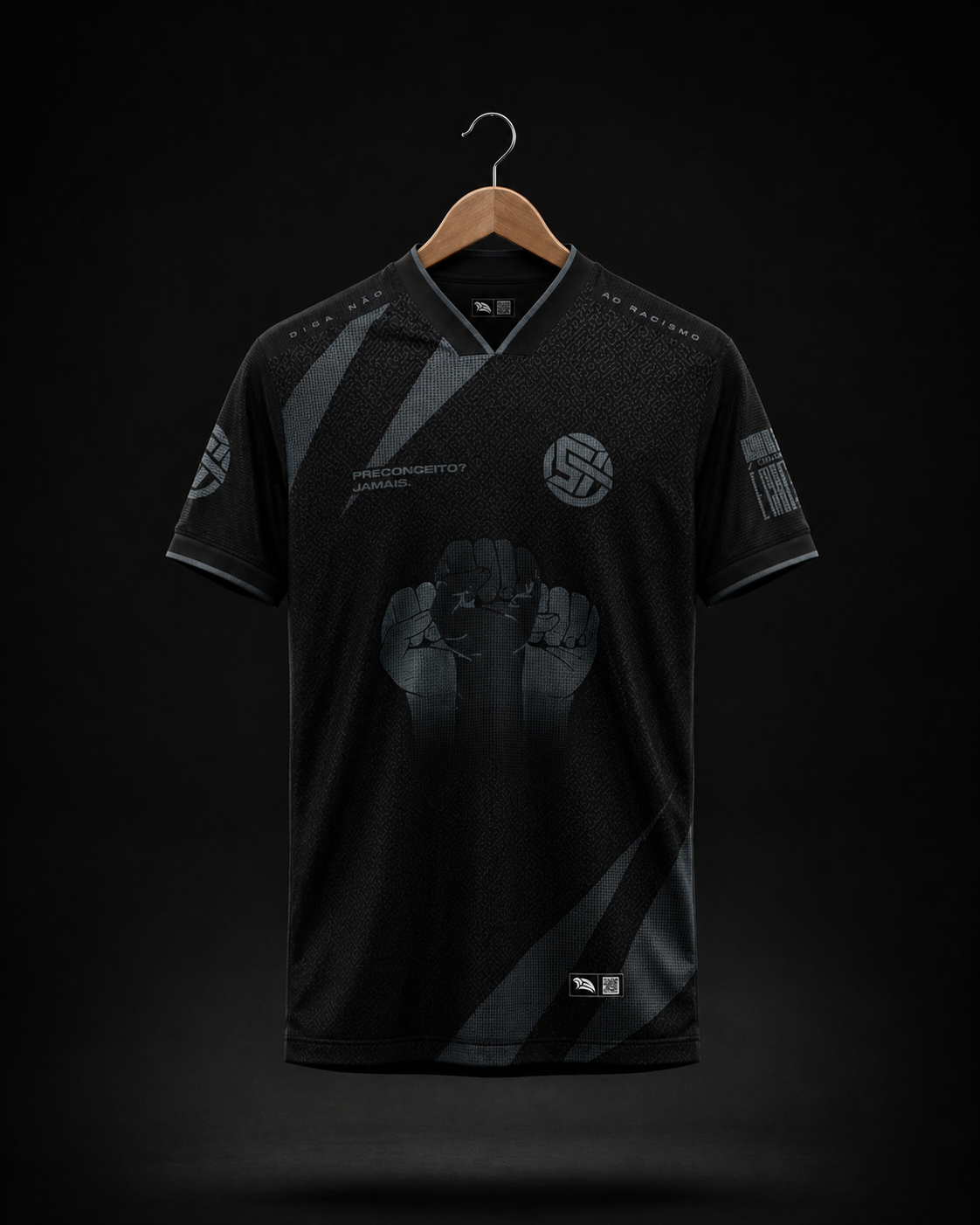 bf39cd84-5d56-4f4c-9155-e09b9778509f Camisa Antirracismo - Imagem 1